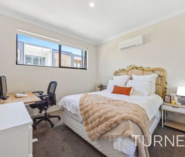 Modern living in a Great Location - Photo 6