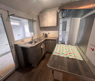 Aldersley Road, Wolverhampton, WV6 - Photo 5