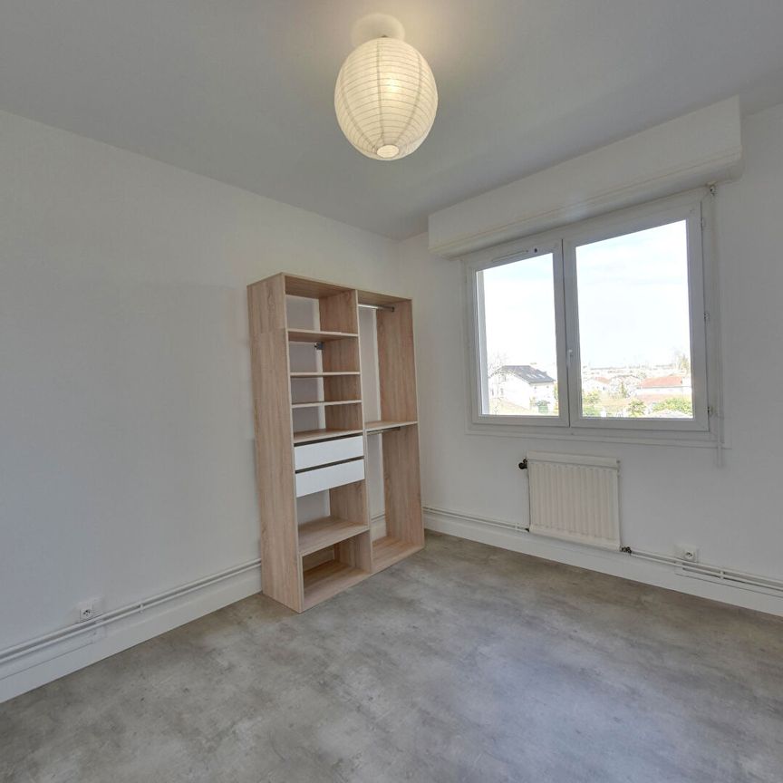 Allées de Morlaas - Appartement 3/4 pièces avec Vue PYRENEES, Balcons Cave et Garage privé, - Photo 1