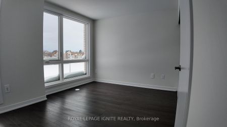 For Lease - 56 Green Gardens Boulevard, Toronto, Ontario - Photo 4