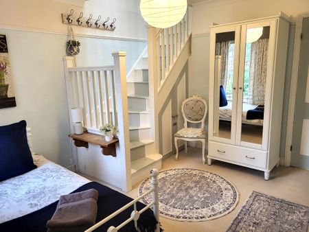 2 bedroom end of terrace house to rent - Photo 5