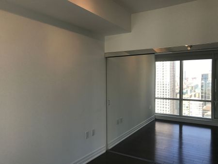 For Lease - 8 The Esplande N/A Unit# # 3705, Toronto, Ontario - Photo 3