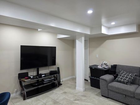 For Lease - 3 Heathbrook Avenue, Brampton, Ontario - Photo 2