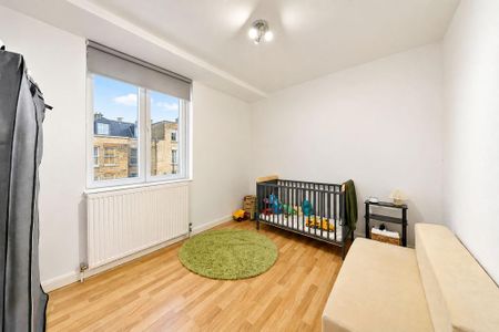 3 bedroom apartment to rent - Photo 5