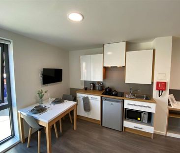 Studio to rent - Photo 5