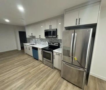 Brand New 2-Bedrooms 2 Bathrooms Legal Basement Suite | 52 Walcrest... - Photo 1