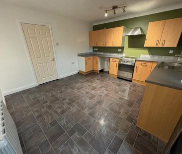 2 bedroom terraced house to rent - Photo 6