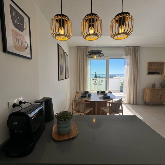 2 bedroom luxury penthouse for rent in Estepona, Andalusia - Photo 1