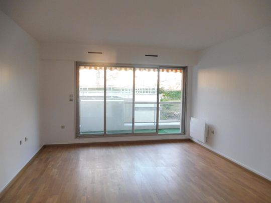 Location Appartement 2 pièces 52m² FONTAINEBLEAU 77300 - Photo 1