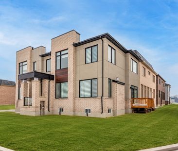 For Lease - 11 Godfrey Willis Drive, Markham, Ontario - Photo 6