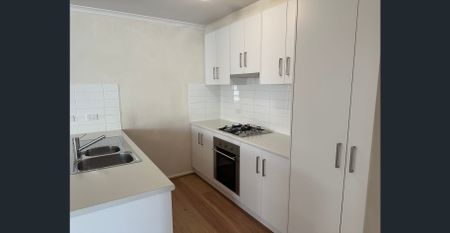 *** Applications Closed*** Modern 3-Bedroom Home in a Quiet, Convenient Location - Photo 5