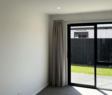 New 4 Bedroom Home - Photo 3