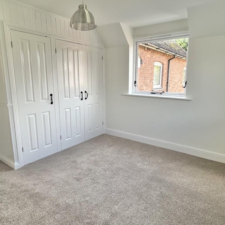 3 bedroom barn conversion to rent - Photo 1