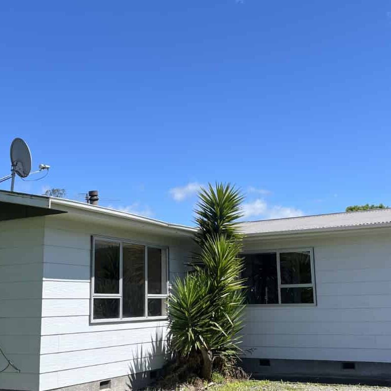 MASTERTON - 3 BEDROOMS - Photo 1