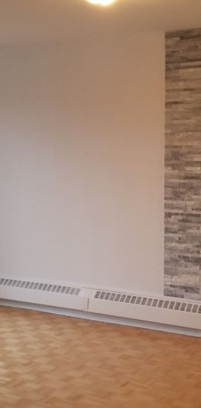 6 1/2, Rénové, Spacieux Et Lumineux - Photo 1