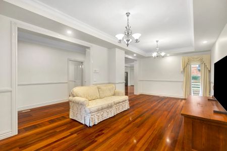 73 Victoria Crescent, Mont Albert. - Photo 2