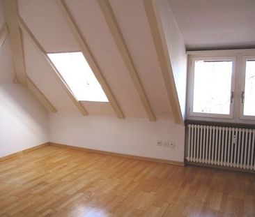 Dachwohnung - Wohnliche Behaglichkeit in Stadtnähe - Photo 5