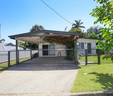 SPACIOUS 3-BEDROOM HOME + SELF-CONTAINED STUDIO IN THE HEART OF SOU... - Photo 2