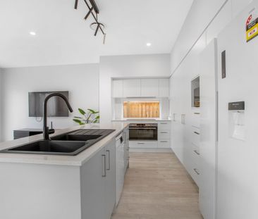 Fully Furnished 3 Month Lease Opportunity - Photo 3