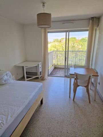 Studio meublé de 18.90 m², balcon, kitchenette équipée. - Photo 2