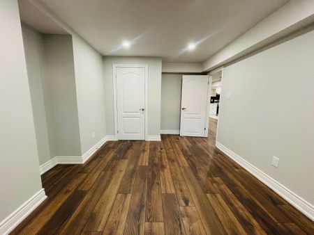 For Lease - 137 Bothwell Crescent Unit# Basment, Newmarket, Ontario - Photo 5