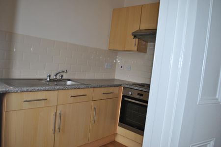 1 bedroom flat to rent - Photo 4
