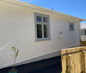 Comfort, Space & Convenience in the Heart of Johns - Photo 2