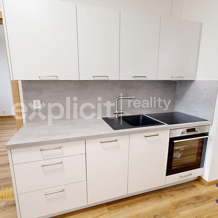 Pronájem bytu 3+1 89 m² - Photo 1