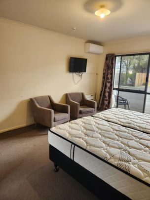 Studio Unit - Photo 1