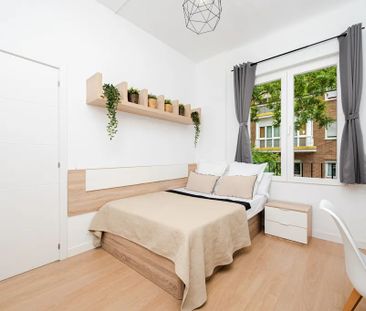 Calle de Fernando el Católico, Madrid, Community of Madrid 28015 - Photo 4