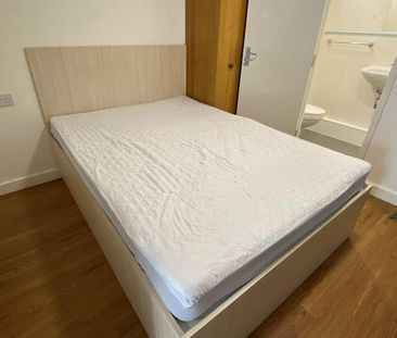 Studio to rent - Photo 4