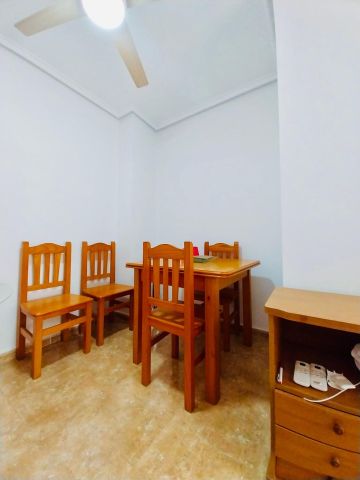 Apartamento de alquiler en Guardamar Playa - Photo 4