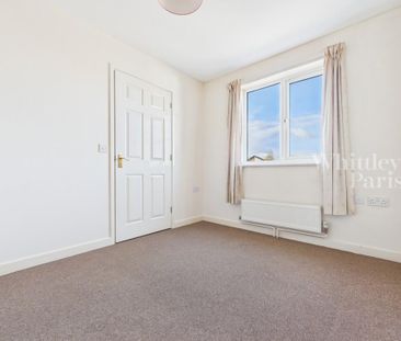 3 bedroom semi-detached house to rent - Photo 5