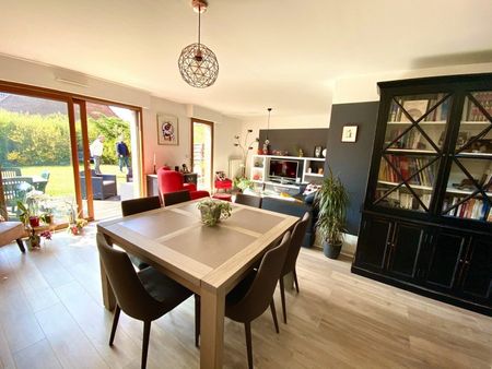 Maison 5 pièces à Neuville-en-Ferrain - Photo 4