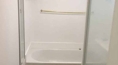 Great sea view, sunny, private, nice suburb - Photo 5