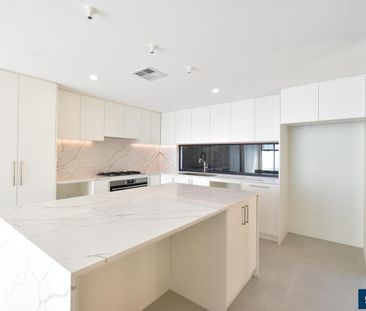modern and comfortable living 4 Bedroom 3 Bathroom in Karrinyup - Photo 4