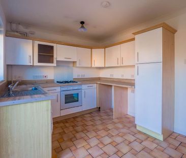 2 bedroom terraced house to rent - Photo 6