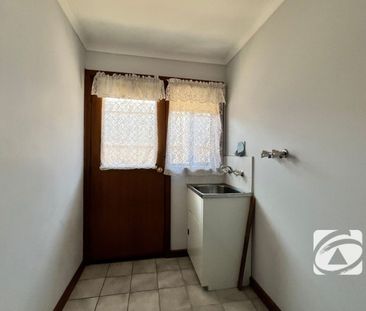 20 Heyington Circle, Narre Warren, Vic 3805 - Photo 2