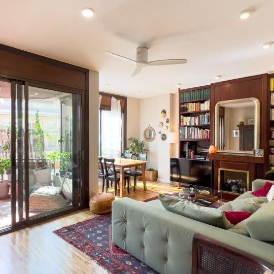 barcelona, Catalonia 08024 - Photo 1