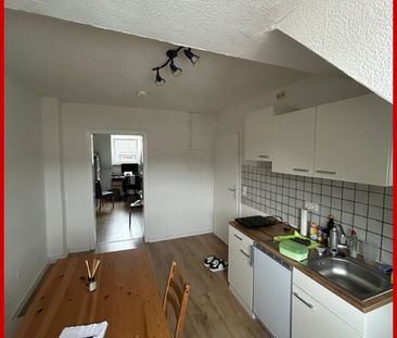 Ruhige Dachgeschoss-Wohnung in begehrter Lage in Rüttenscheid - Foto 1