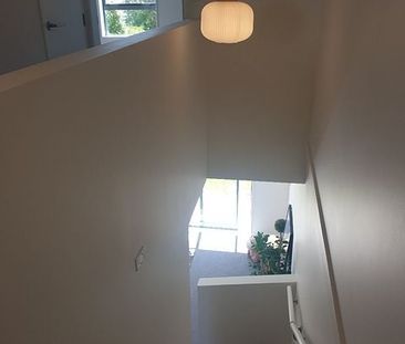 Near New 2 Bedrooms Fully Furnished Townhouse - Photo 5