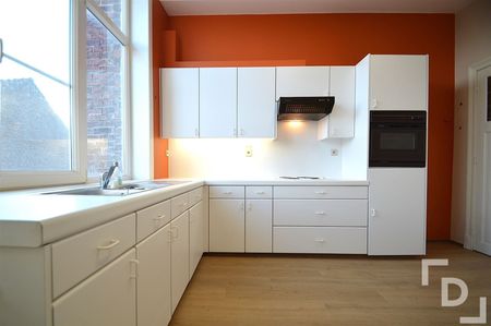 Energiezuinig en ruim appartement op toplocatie in Ieper. - Foto 5