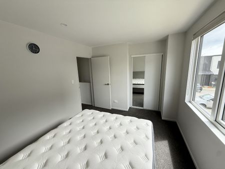 1 Te Toka Ika Lane, Mangere Bridge - Photo 4