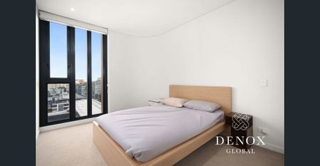 Luxurious 3-Bedroom Apartment in the heart of waterloo - Photo 3