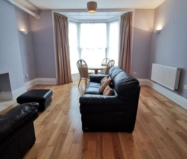 2 bedroom flat to rent - Photo 6