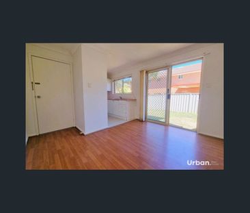 Quiet 2 Bedroom Townhouse - Photo 1