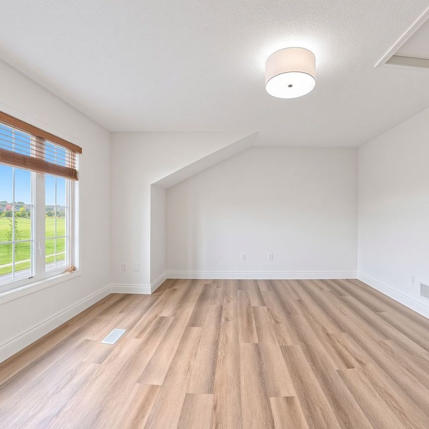 For Lease - 250 Parkvale Drive, Kitchener, Ontario - Photo 1