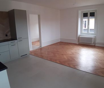 Rue de la République 3 - appartement au 4ème Ouest - Photo 3