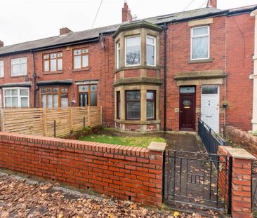 3 bedroom flat to rent - Photo 2