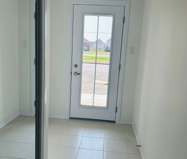 For Lease - 59 LILAC Lane, Thorold, Ontario - Photo 3